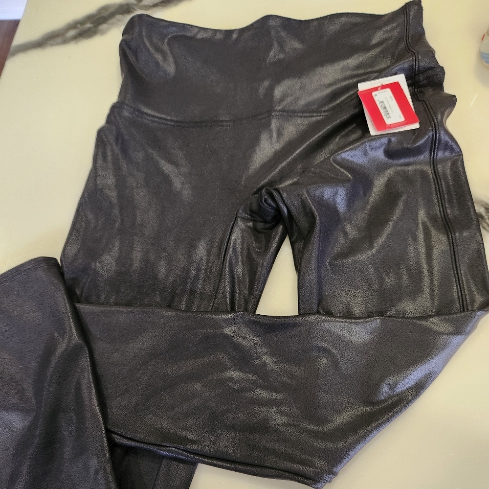 NWT Spanx Faux Leather leggings, Petite XL